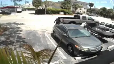 2 caught on camera stealing personal watercraft from Fort Lauderdale home; victim offering $1K for information